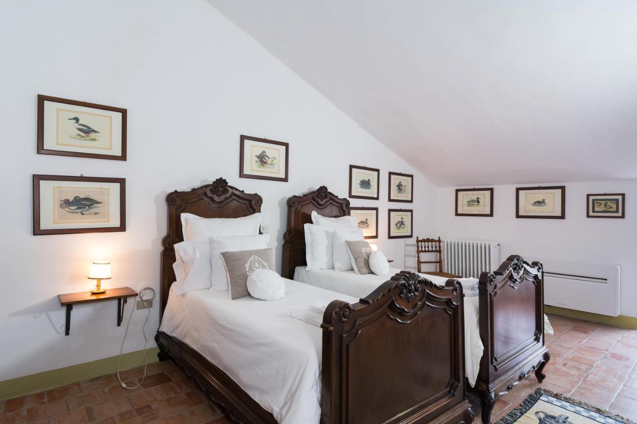 Castello Di Serragiumenta Vakantieboerderij *
